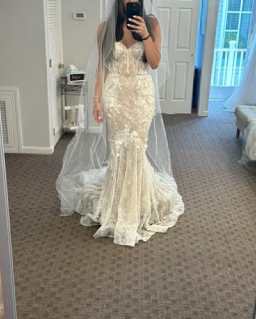 Tiered Wedding Veil - Image 3