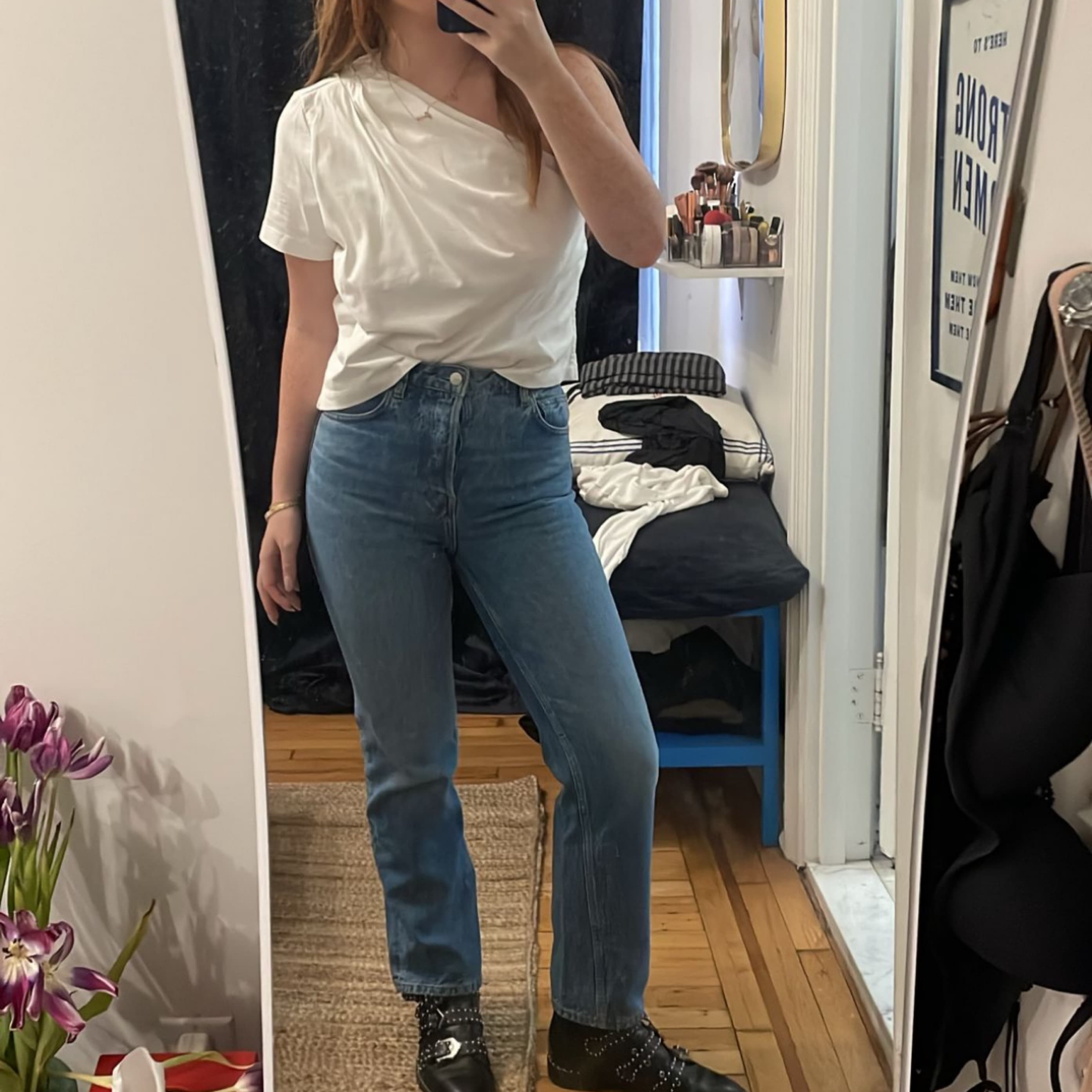 GAUGE81 One-Shoulder Crop Top - Image 1