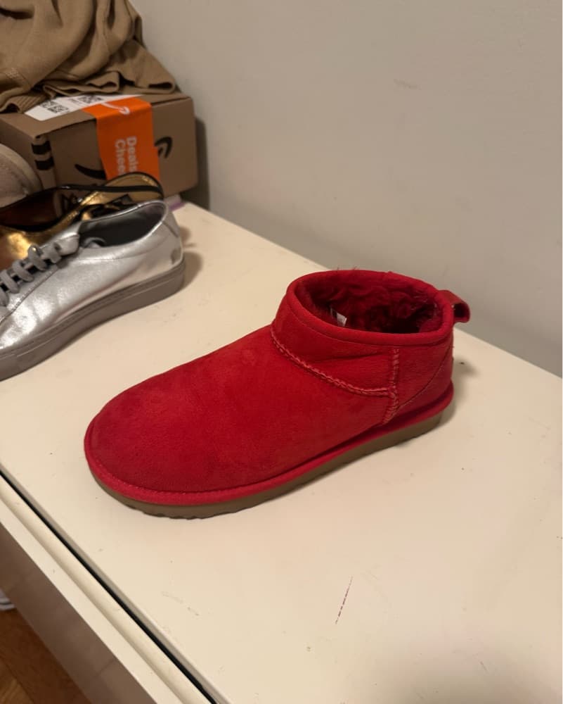 Ugg Red Mini Size 8 - Image 3