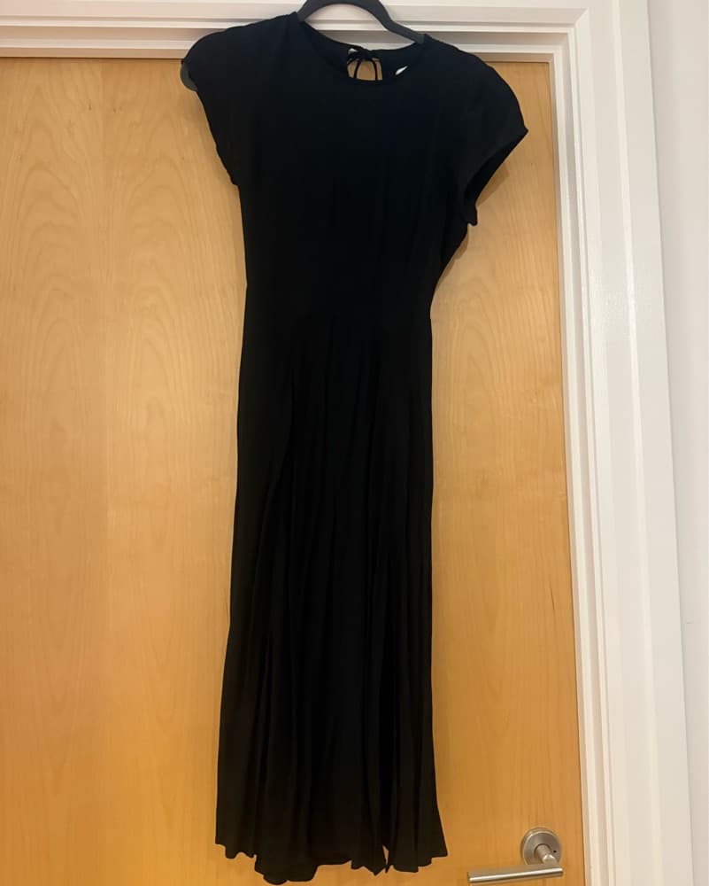 UO Black Cap Sleeve Open Back Dress - Image 5