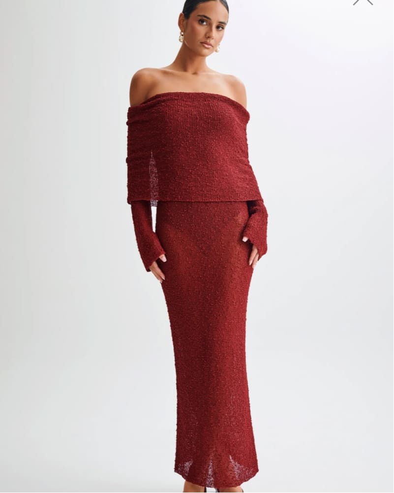 Elegant Off-the-Shoulder Lace Gown - Image 2
