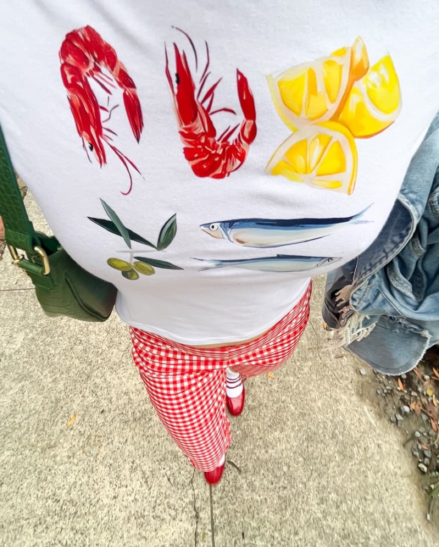 Checkered Pants And Tshirt  - Image 4