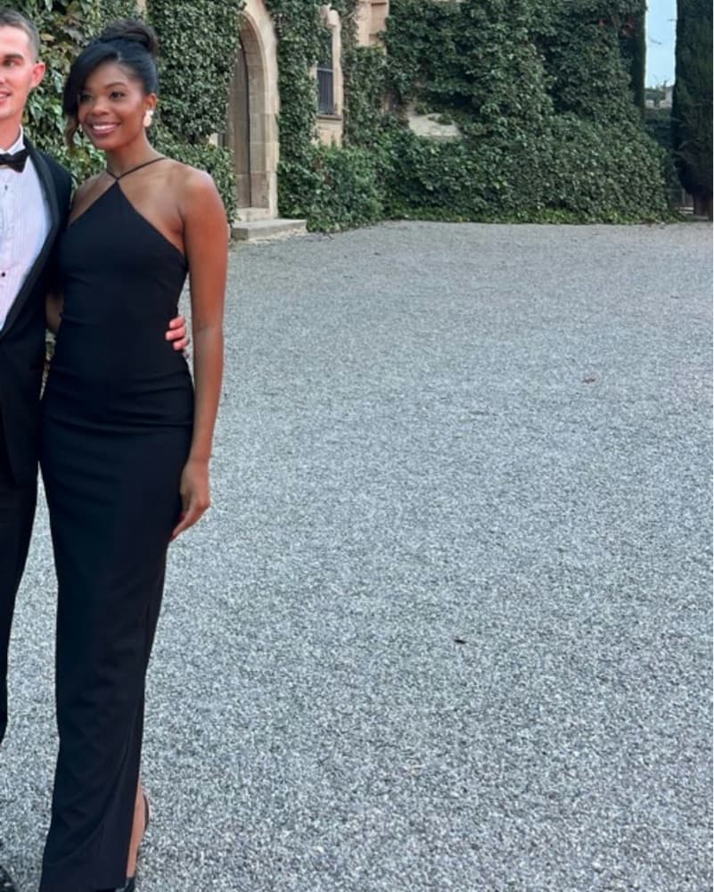 Chic Black Trinity Gown - Image 3