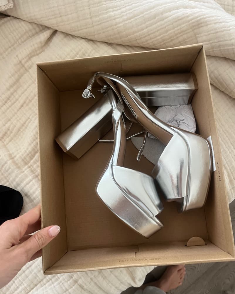 Steve Madden Silver Platform Pumps - Image 3