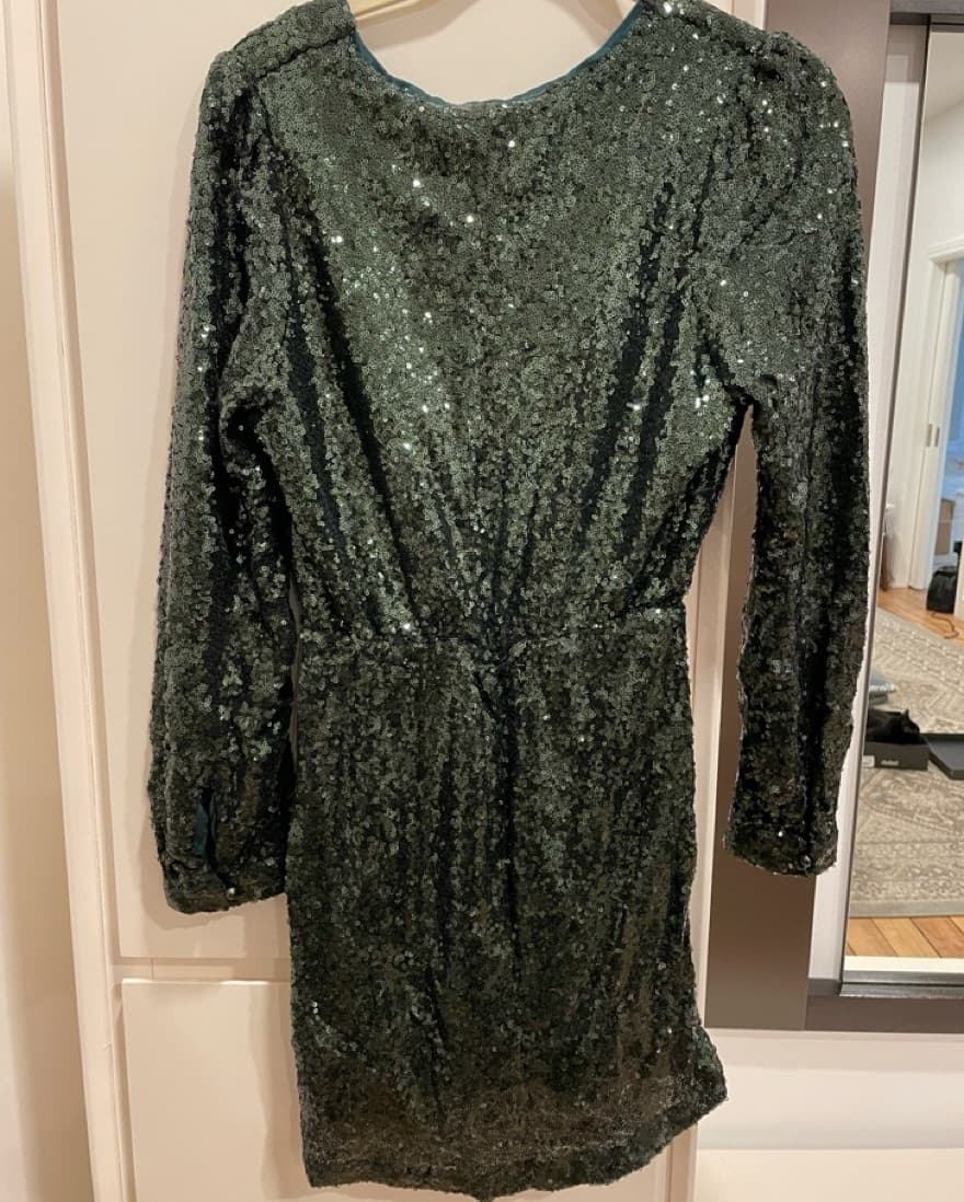 Emerald Sequin Dress - Image 3