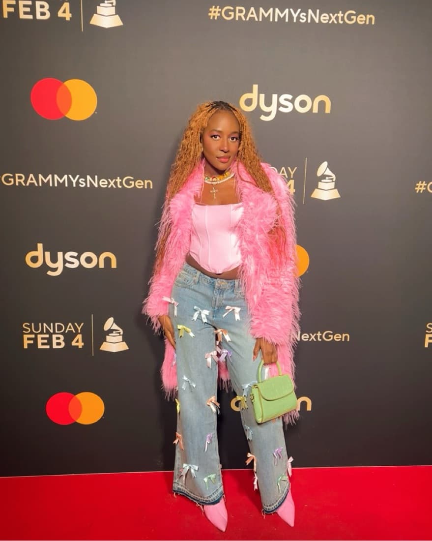 Denim Jeans With Pastel Bows - Image 1