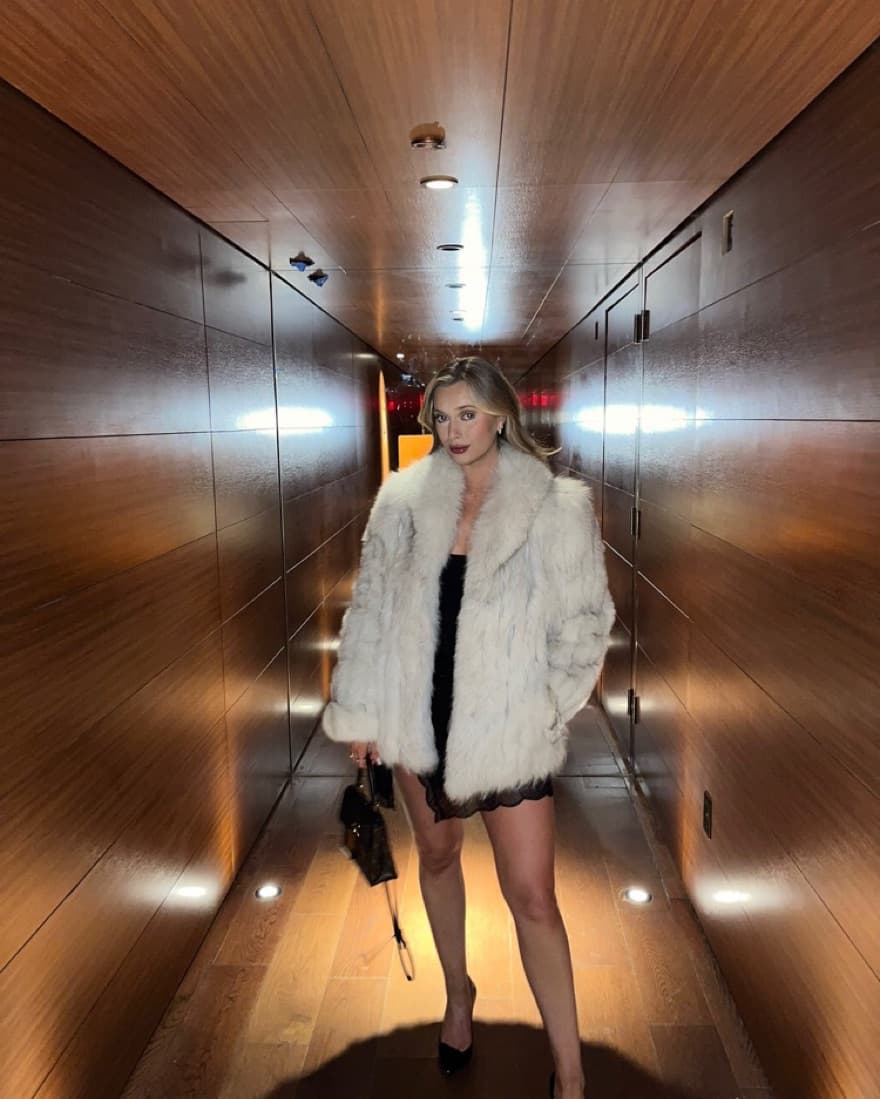 Fox Fur Coat  - Image 1