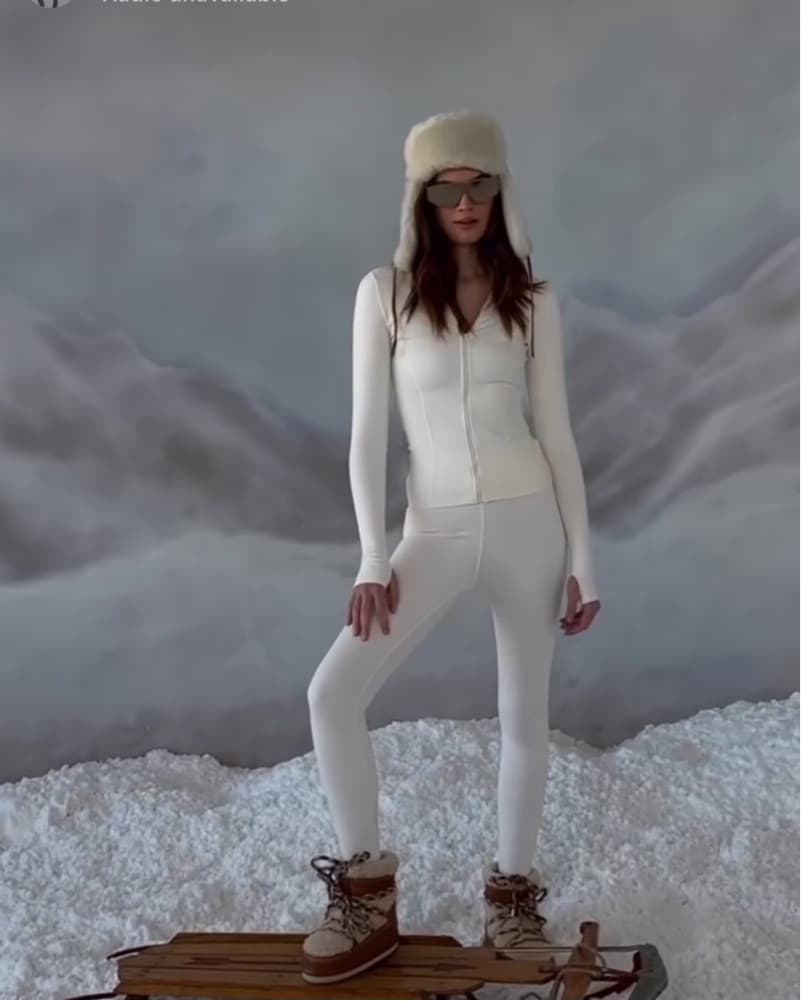 Zip Up And Leggings Ski  - Image 1