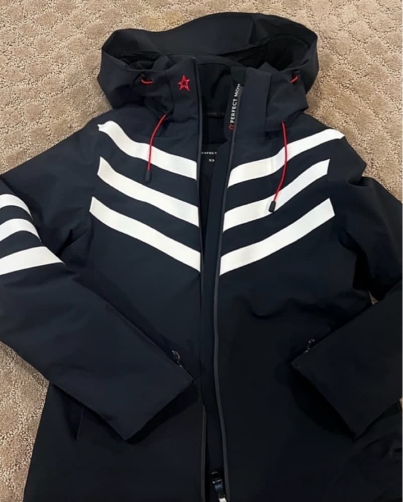Perfect Moment Ski Jacket  - Image 3