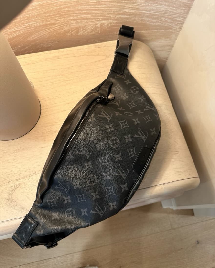 LV Discovery Bumbag PM - Image 2