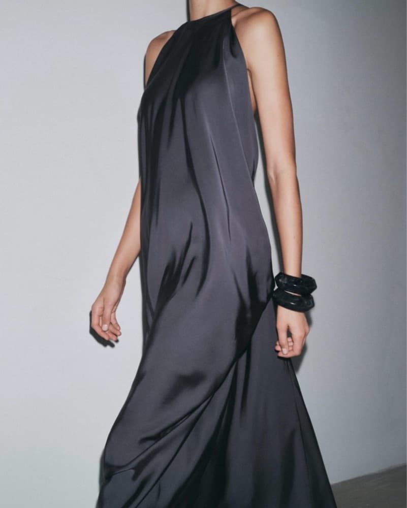 Elegant Halter Maxi Dress - Image 1