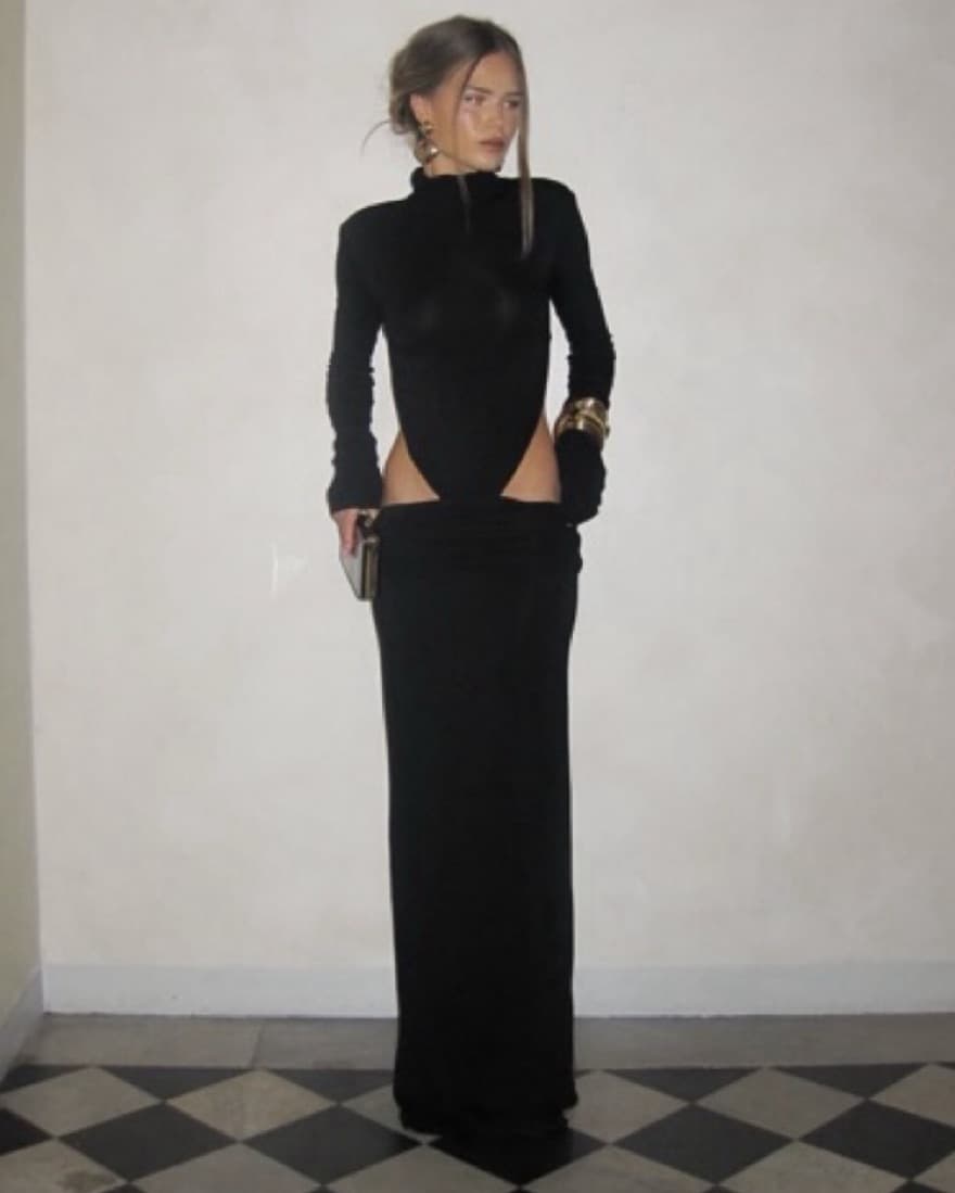 XS | ARAKII Open Back Maxi Dress - Image 3