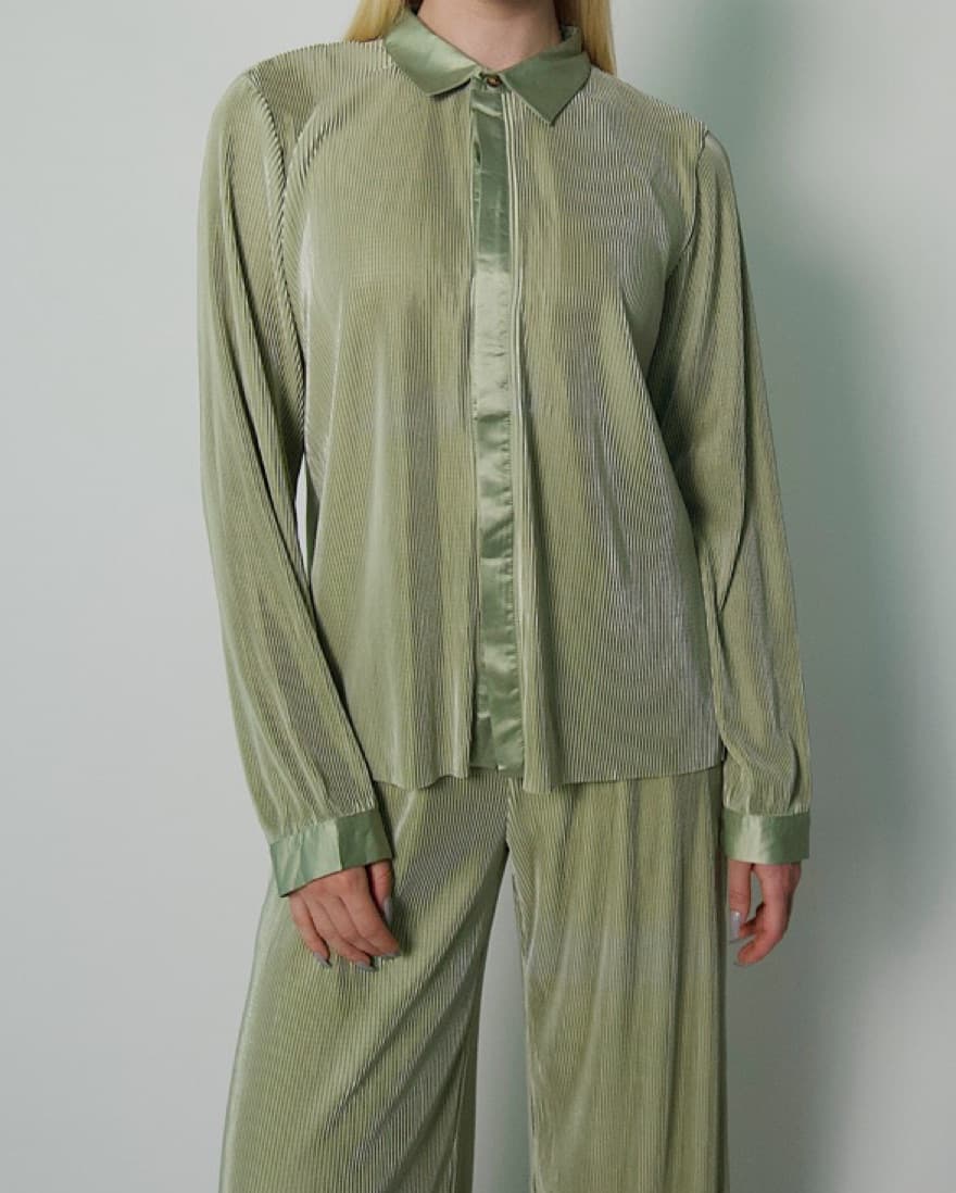 BRAND NEW SUITS FOR SALE - Image 2