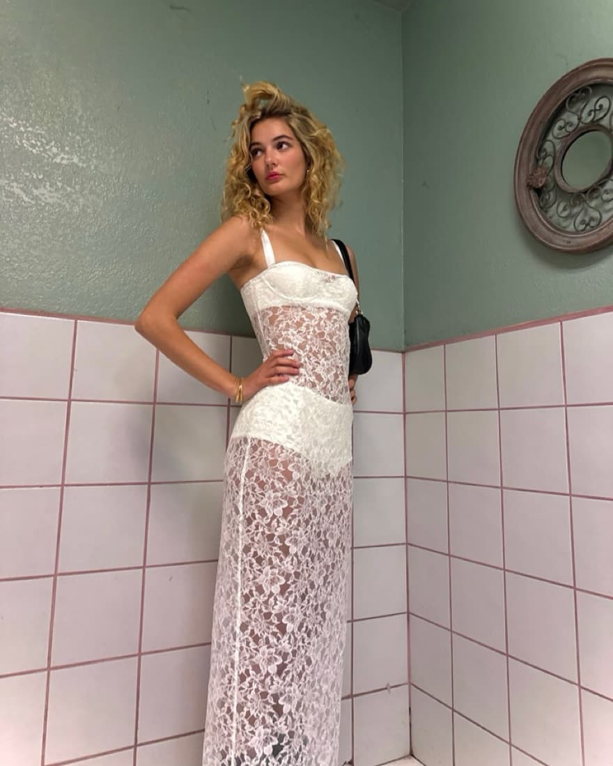 Gracia Gown Lovers And Friends  - Image 2