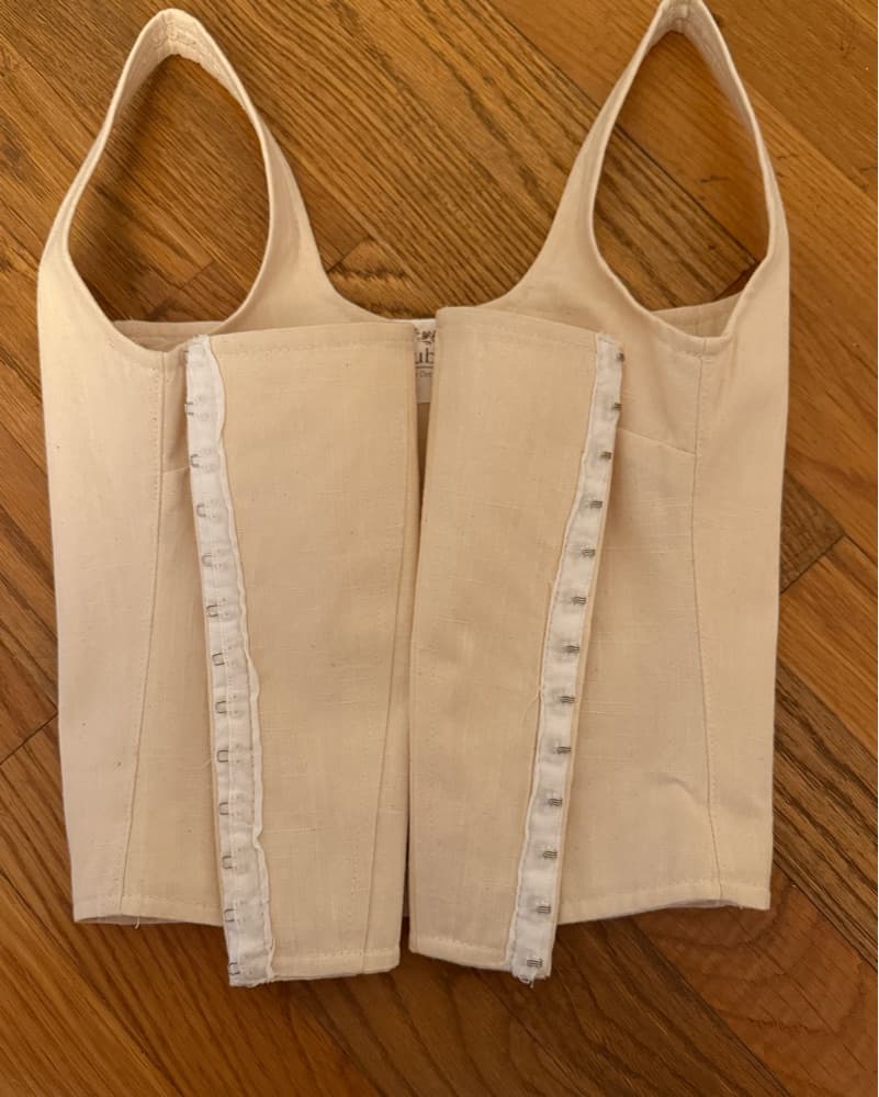 Elegant Ivory Bodycon Bustier - Image 4