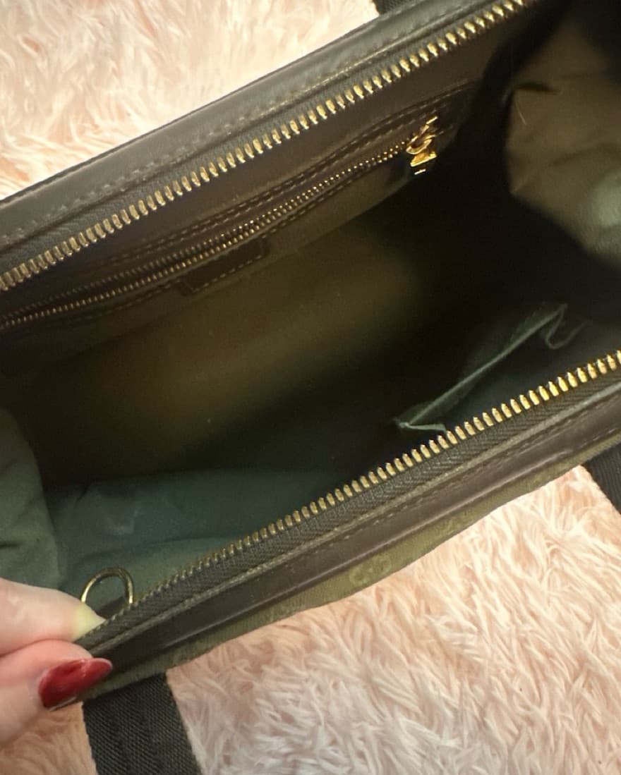 green Louis Vuitton bag - Image 4