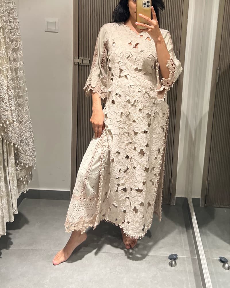 Indian/Pakistani Kurta Set - Image 2