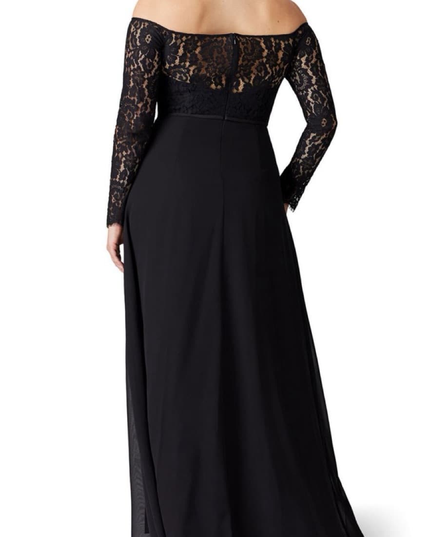 Beautiful And Classy Gown - Image 2