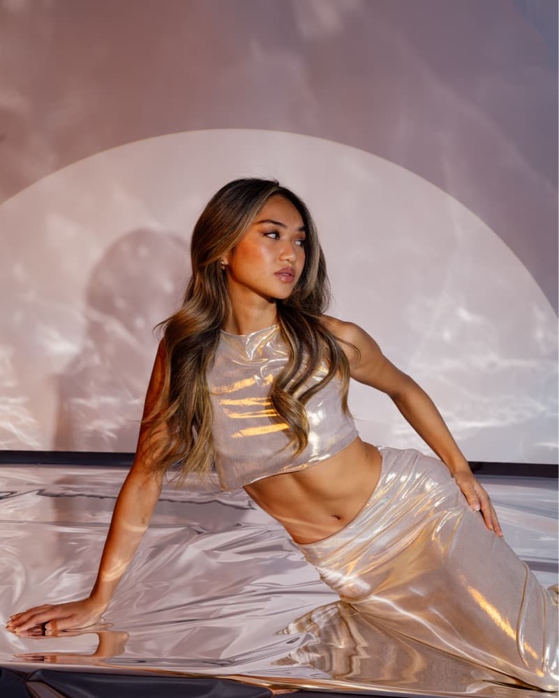 Pale Gold 2 piece set  - Image 3