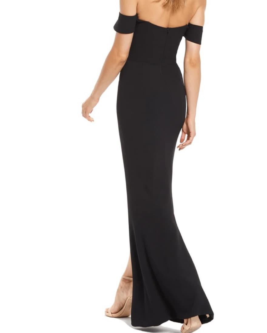 Off-the-Shoulder Sweetheart Black Gown - Image 3