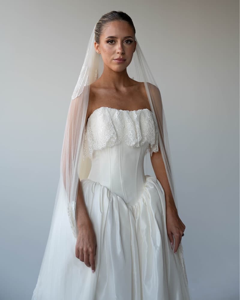Danielle Frankel Lace Appliqué Veil - Image 4