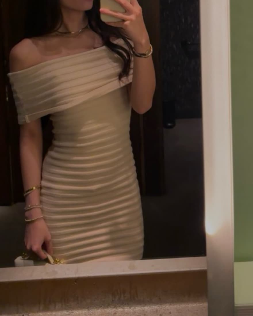 bodycon off the shoulder dress - Image 4
