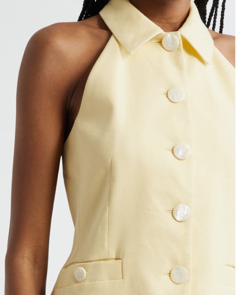 Chic Sleeveless Buttoned Vest - Image 3