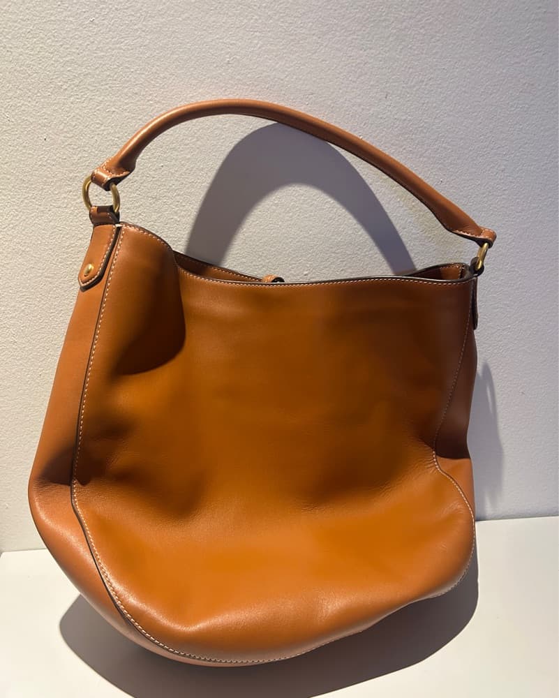 Chic Tan Leather Bag  - Image 2