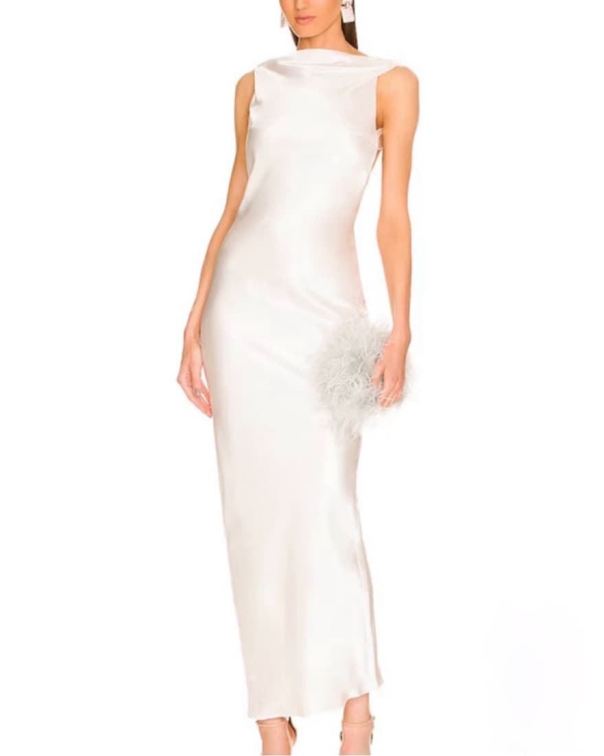 Pierre Gown in Blanc - Image 3