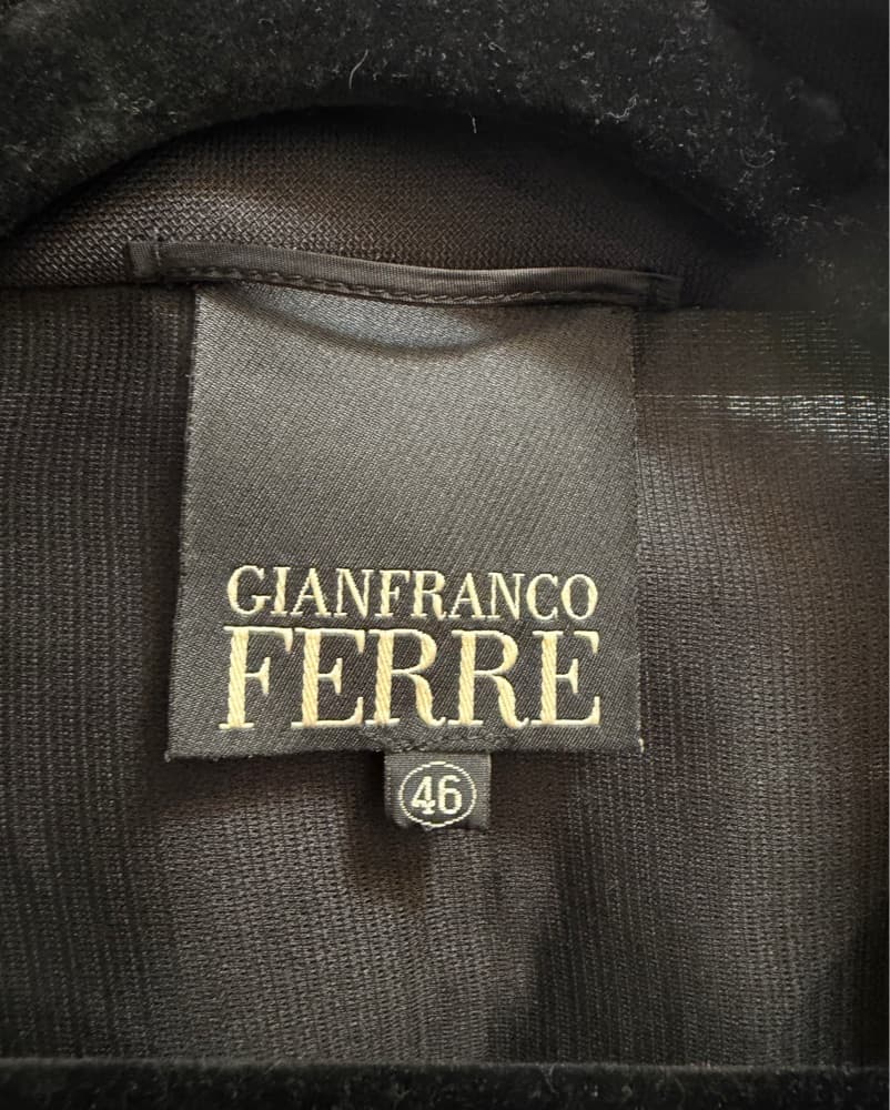Vintage GianFranco ferre Graphic Top  - Image 3