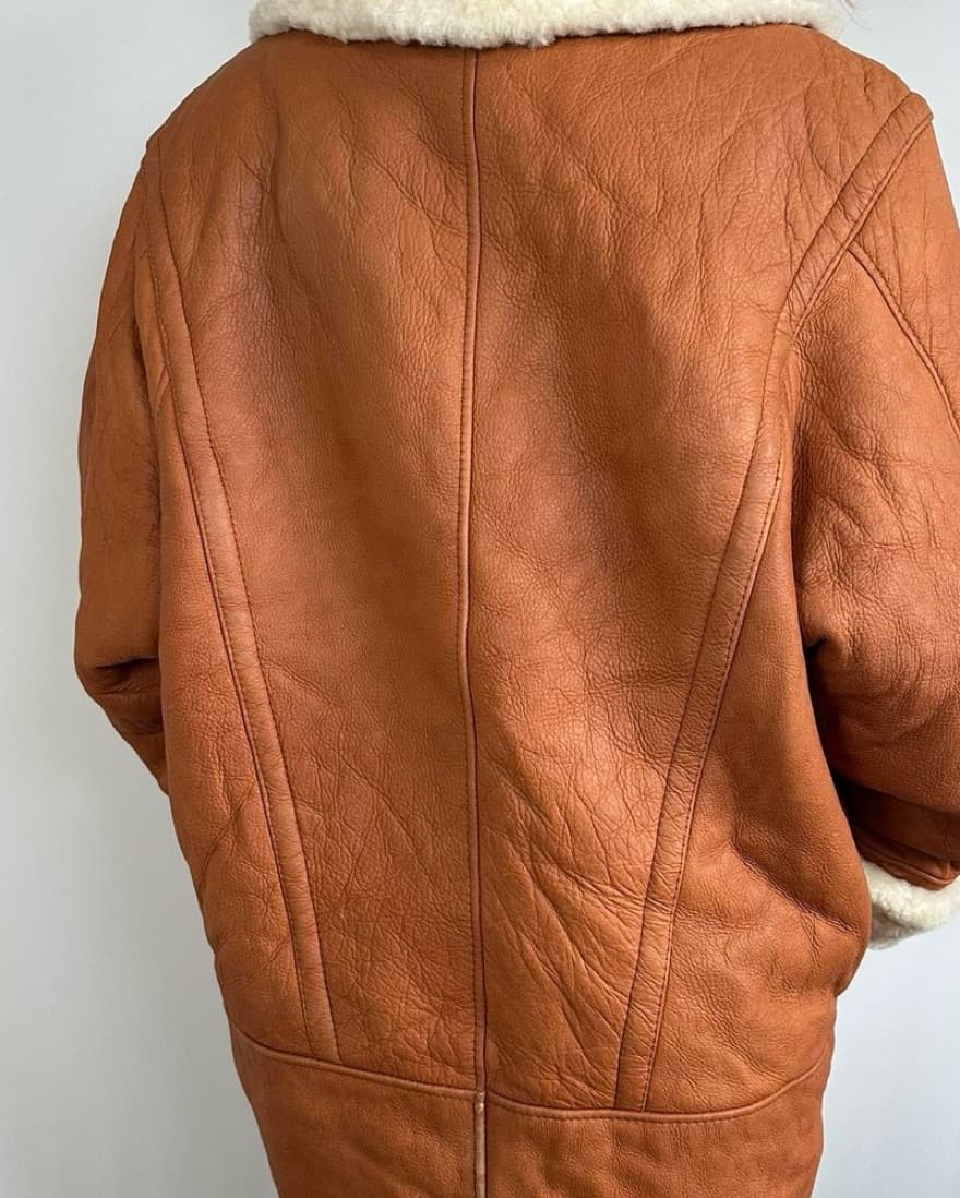 Stunning Vintage Shearling Coat  - Image 4