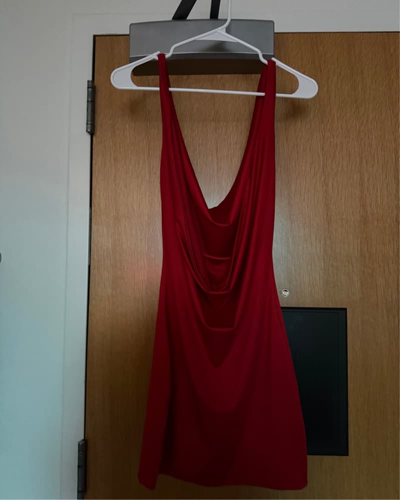 Red cowl mini dress with open back - Image 2