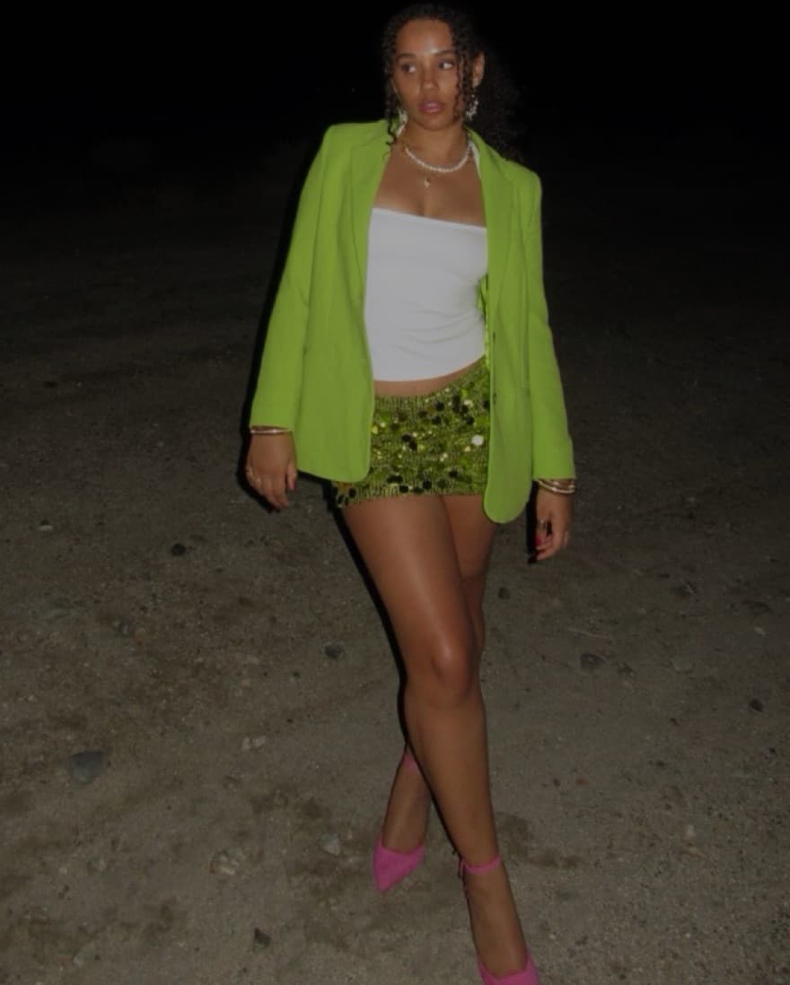 Low Rise Sequin Mini Skirt - Image 2
