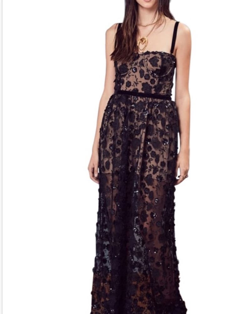 Captivating Chic Sequined Floral Dress - Image 1
