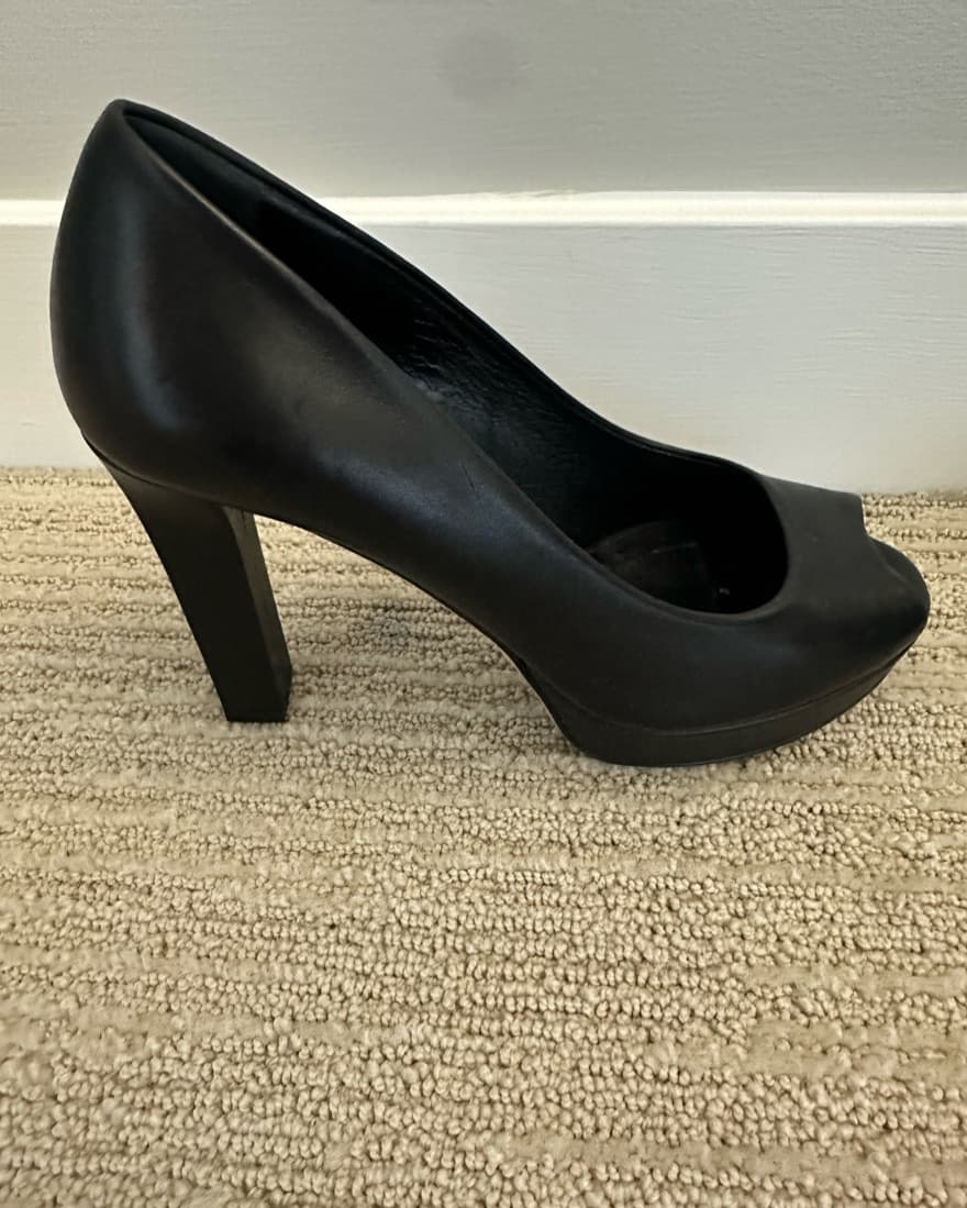 Gucci Pumps - Image 4