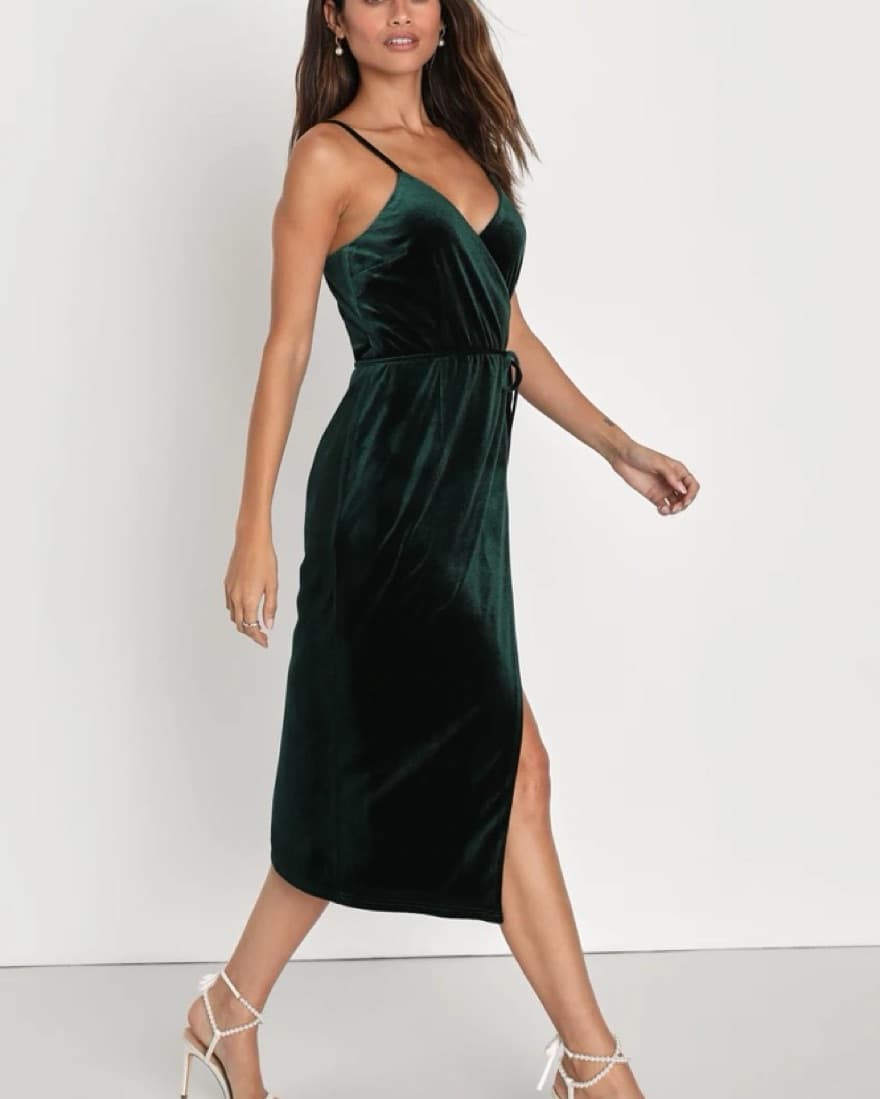 Undeniable Allure Emerald Green Velvet S - Image 4