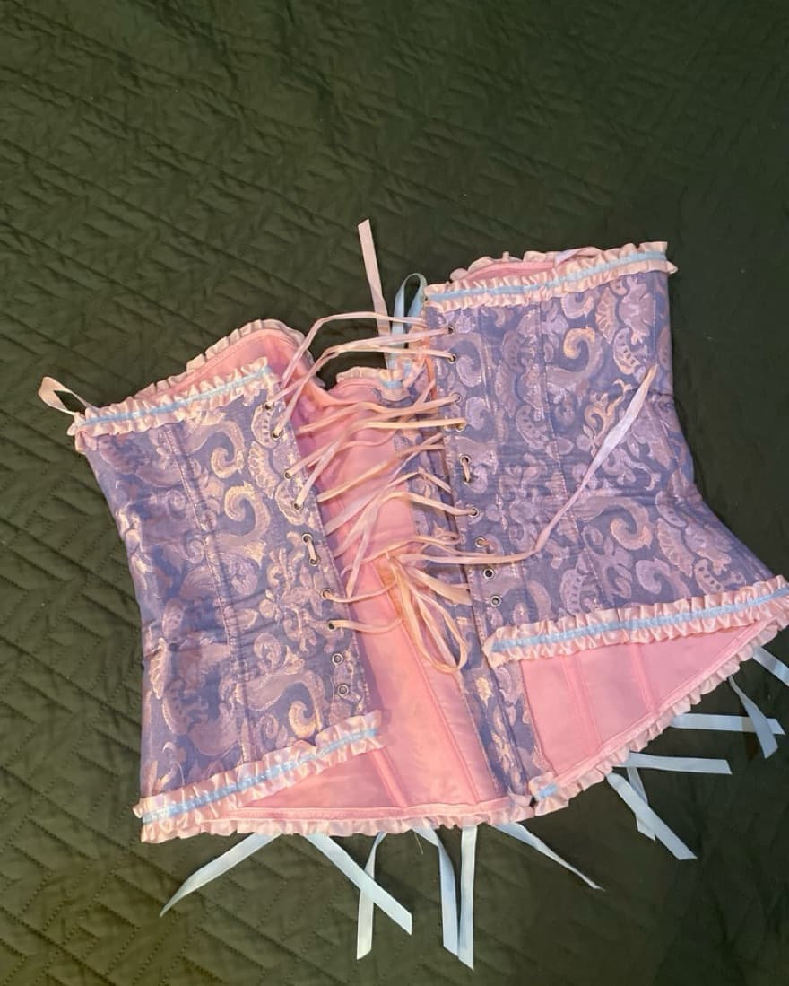 Elegant Lavender Corset — Fits Big 🍒!  - Image 2