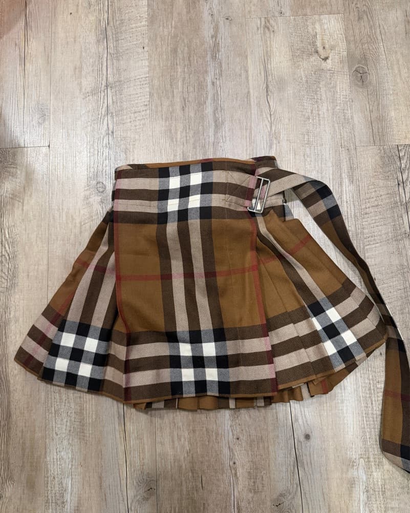 Burberry michael Skirt  - Image 2