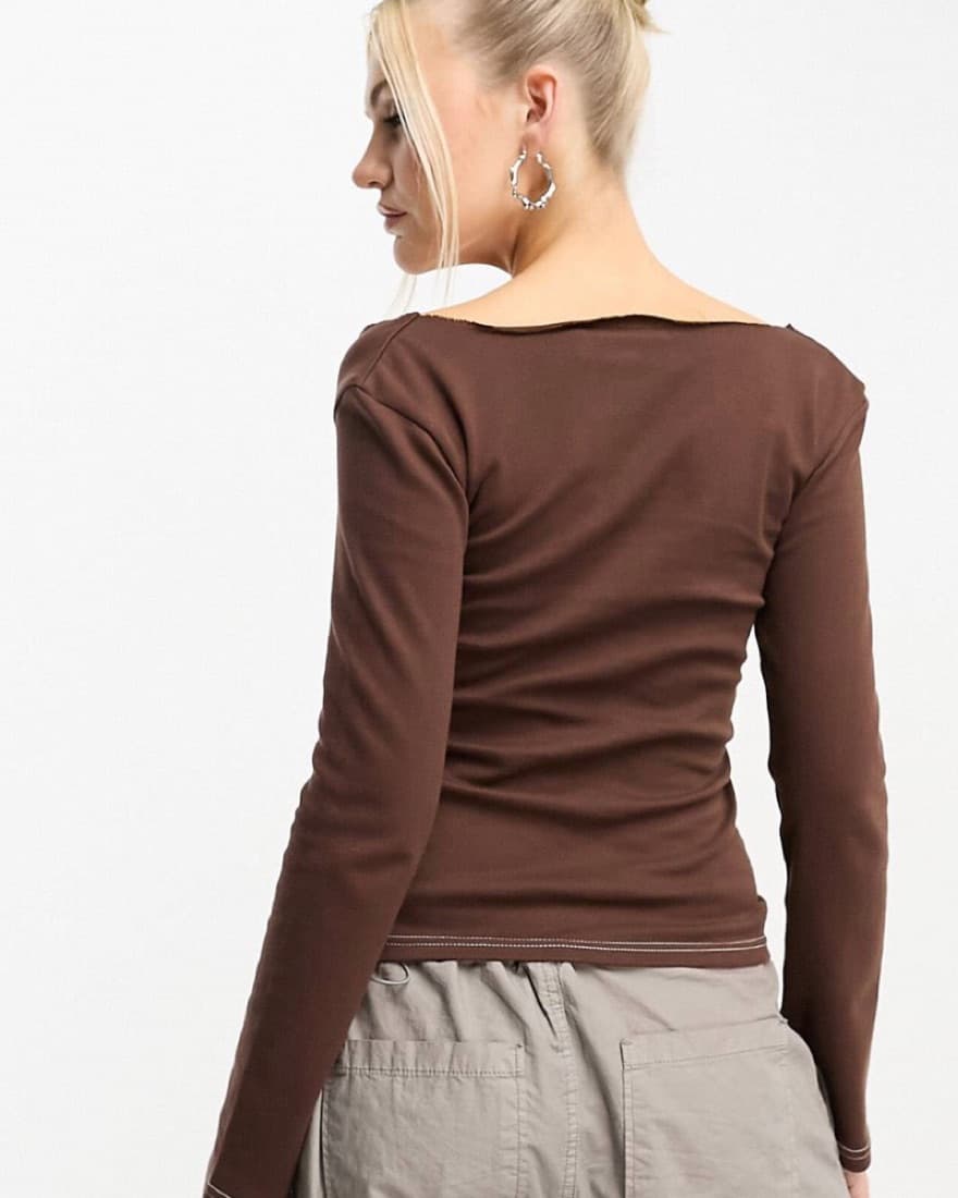 Off The Shoulder Graphic Long Sleeve - Image 3