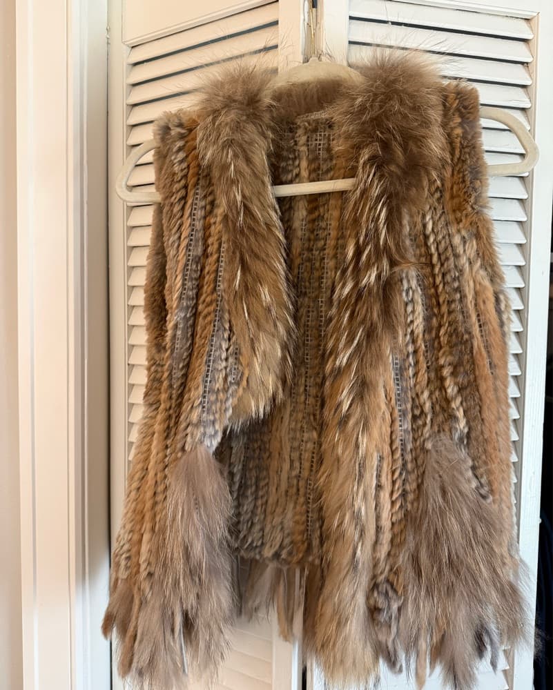 Fur vest - Image 2