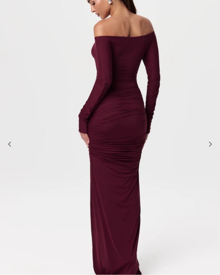 Stunning Ruched Burgundy Maxi Dress - Image 3