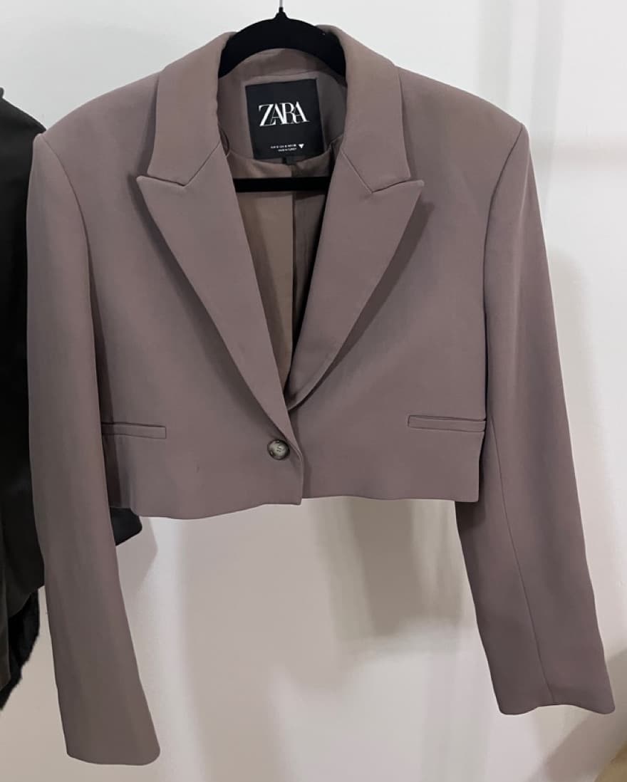 Zara Cropped Blazer - Image 1