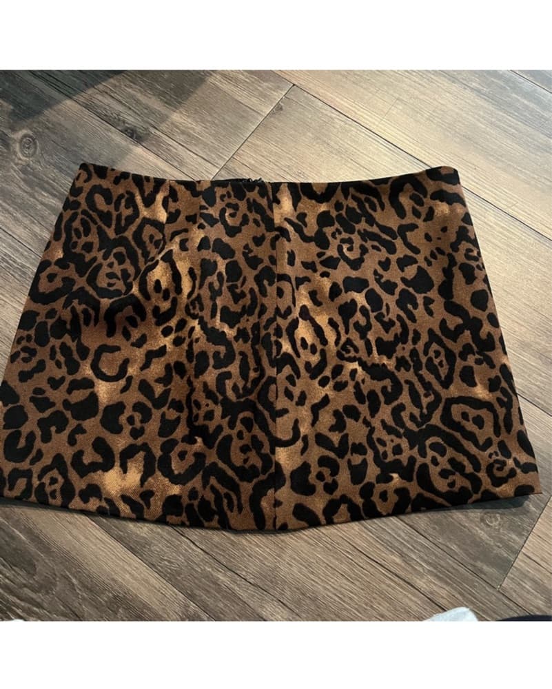 Reformation Cheetah Charchi Mini Skirt  - Image 2
