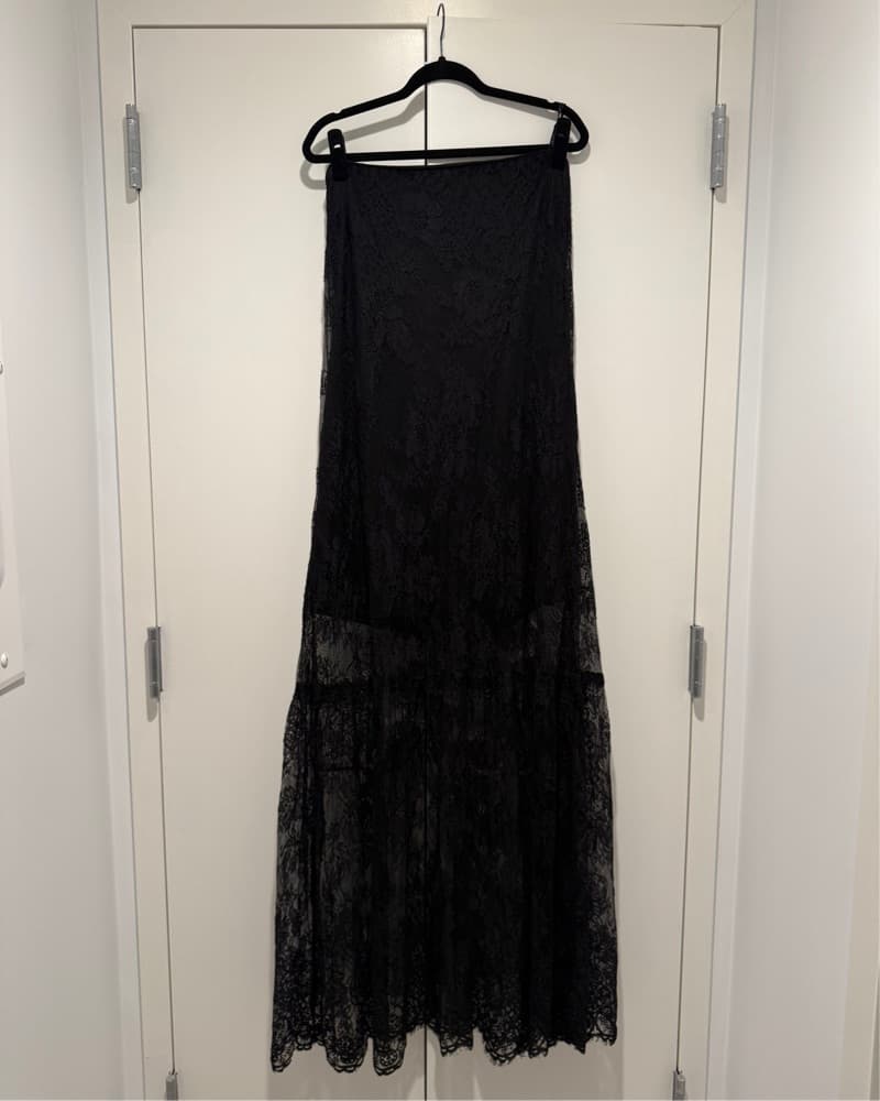 Elegant Lace Maxi Dress - Image 2