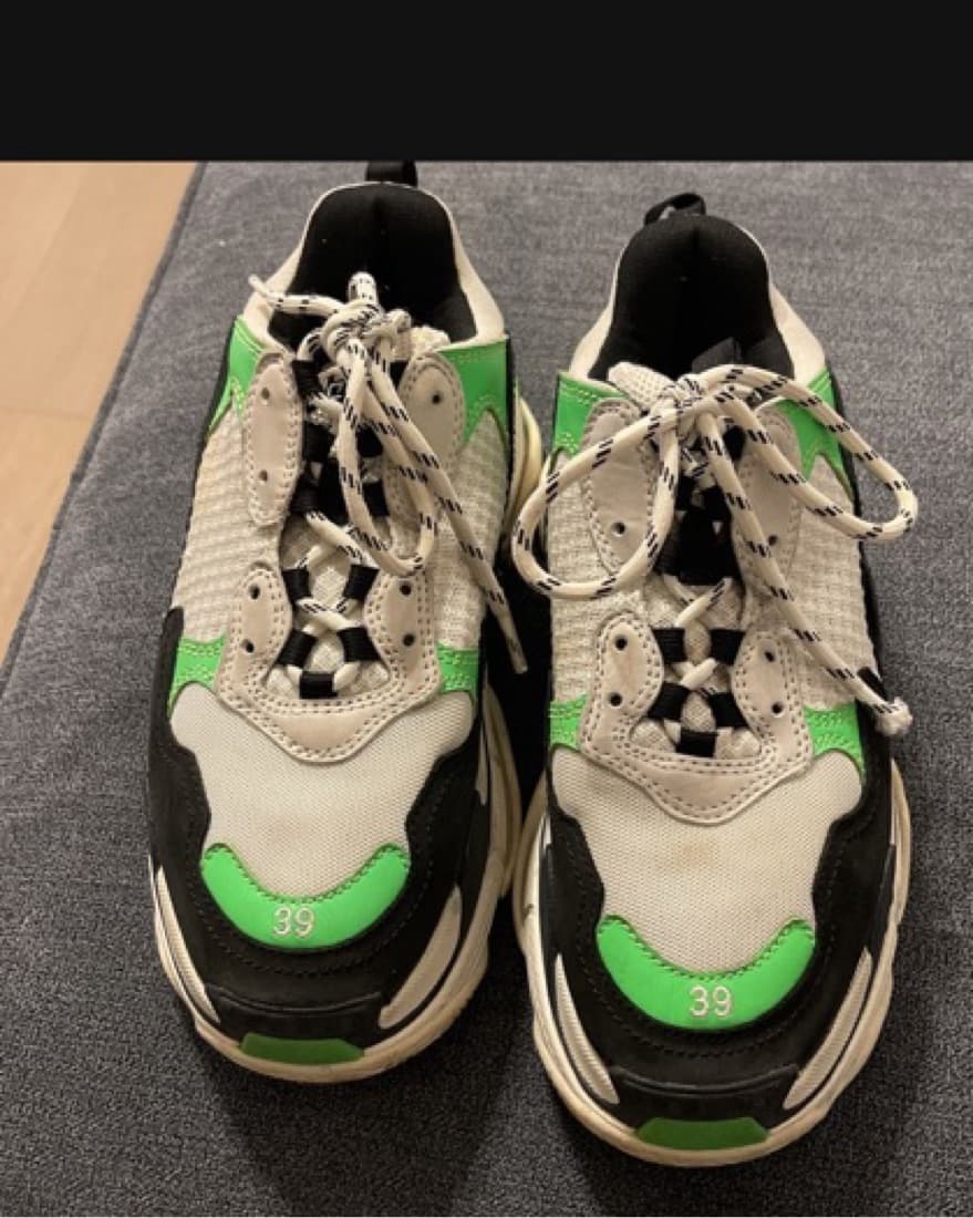 Triple S - Image 1