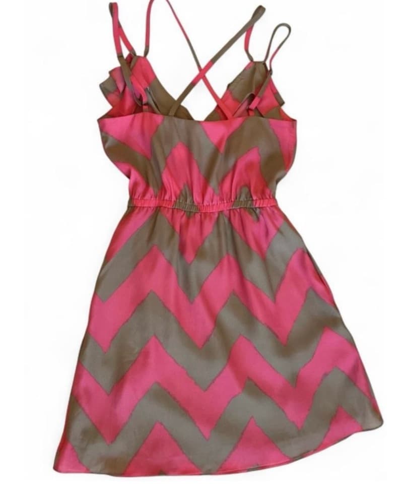 Vibrant BCBG Minidress w. Pockets - Image 2