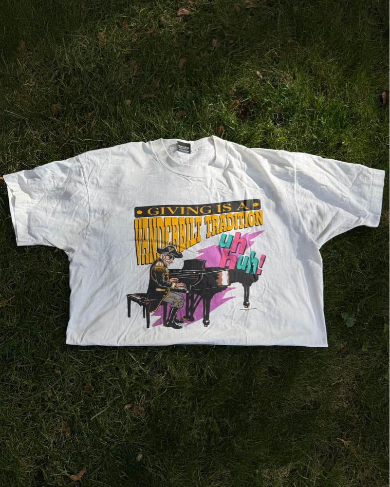Vandy “It’s Giving” Vintage Graphic Tee - Image 1