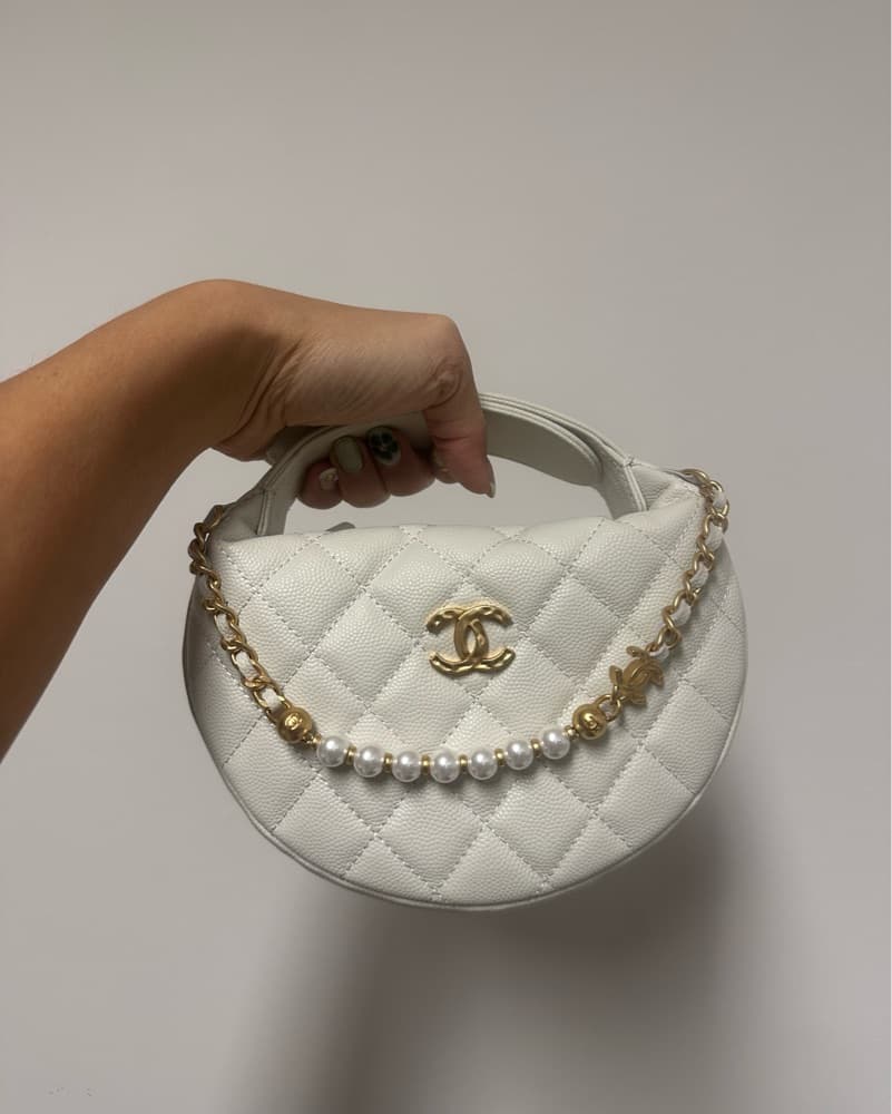 Chanel Mini White Hobo Pouch - Image 4