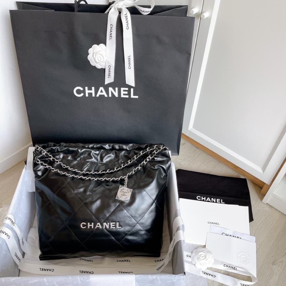 chanel 22 side backpack - Image 2