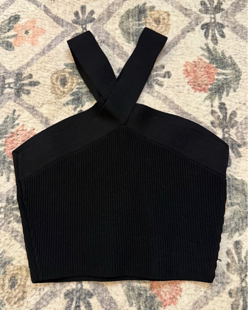 Aritzia Sculpt Knit Criss Cross Crop Top - Image 2